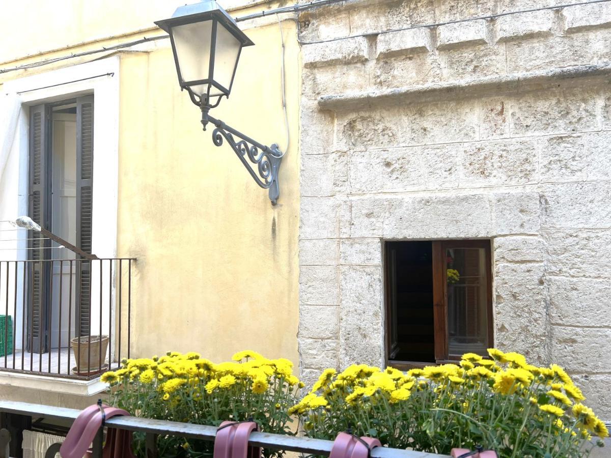 Palazzo Barone,Nel Cuore Del Borgo Antico. Apartman Bari Kültér fotó
